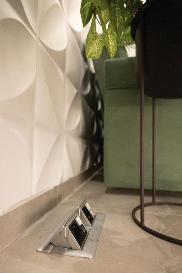 Billmar Luxury Apartment In The Center Of Гитион Экстерьер фото